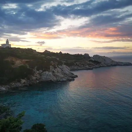 La Brezza Apartment *