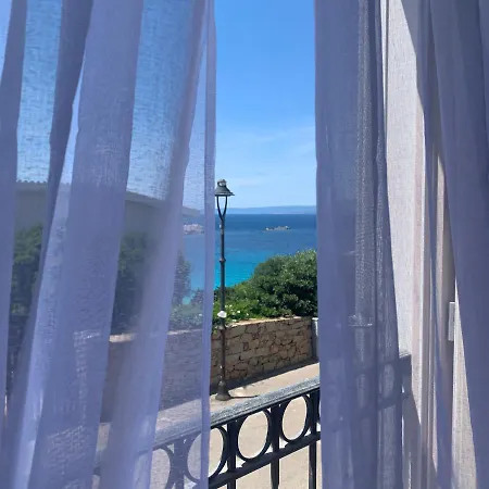 La Brezza Apartment *